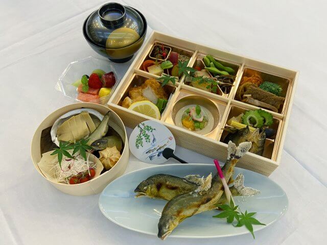 船料理(りんどう)